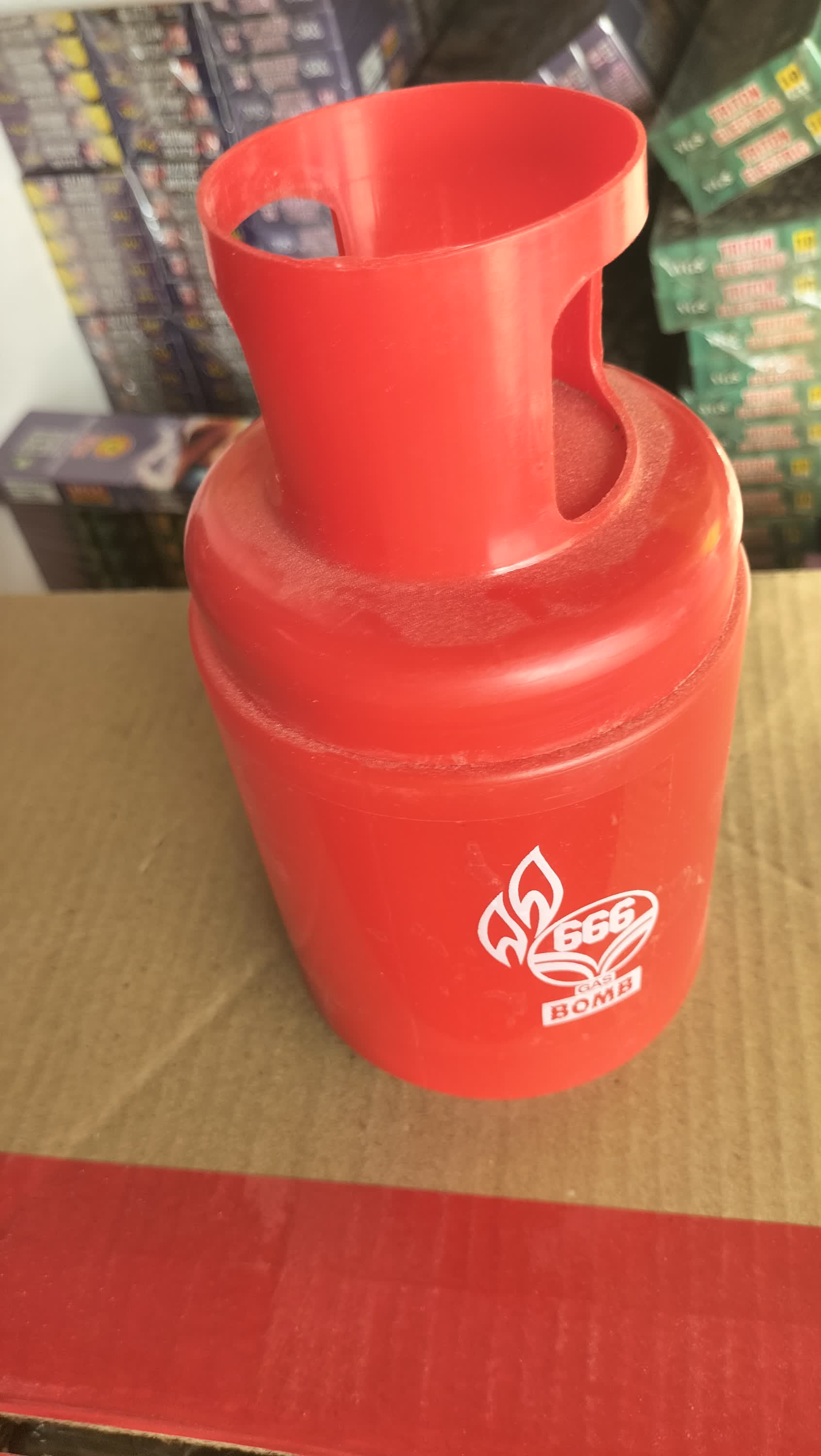 CYLINDER BOMB